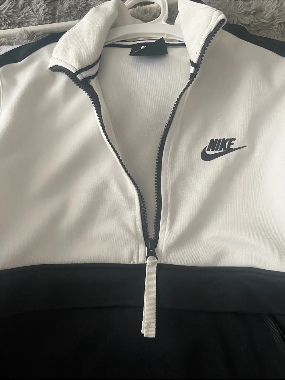 Nike Air Boys Youth Medium Quarter Zip Colorblock Pullover